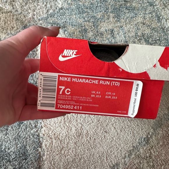 NWB Nike Huarache Sneakers 7c - Picture 10 of 12